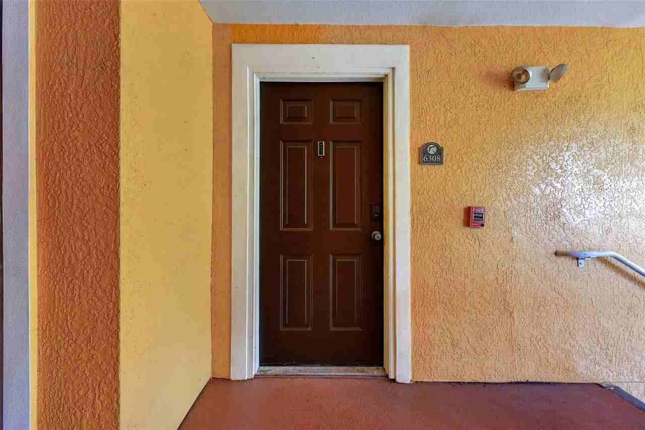 5467 Vineland Rd #6308 - Photo 2 of 36
