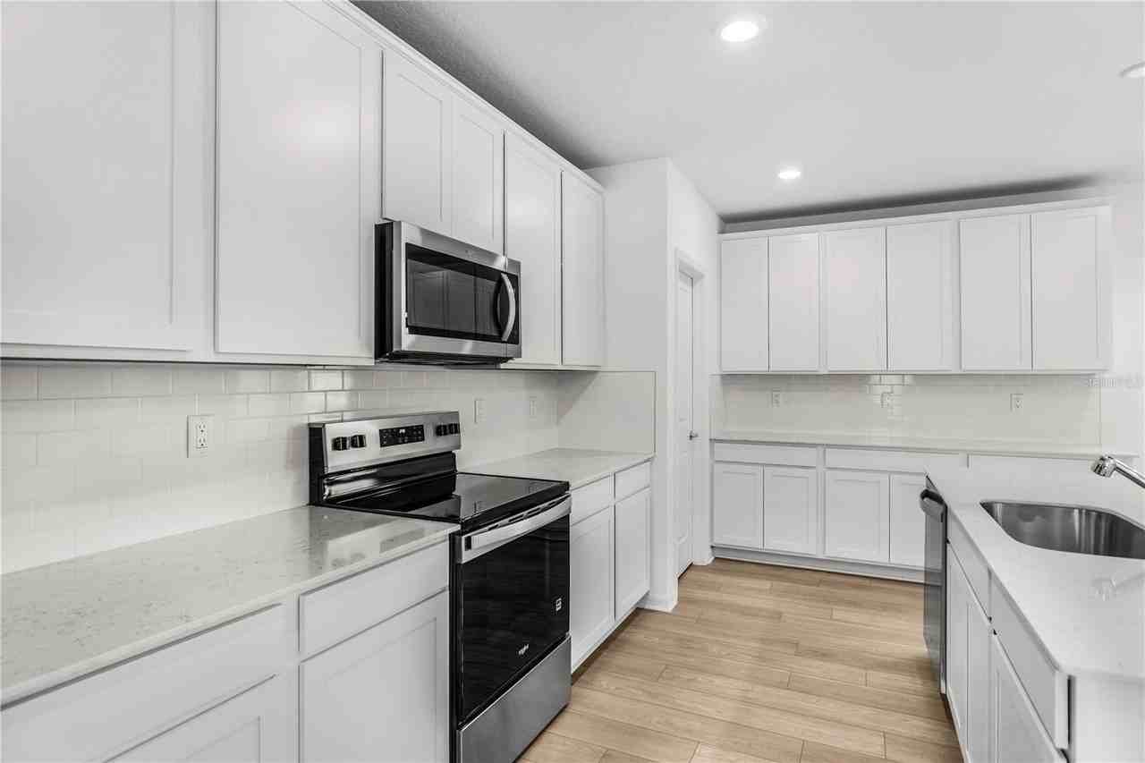 5643 Enchanted Meadow Aly - Photo 7 of 25