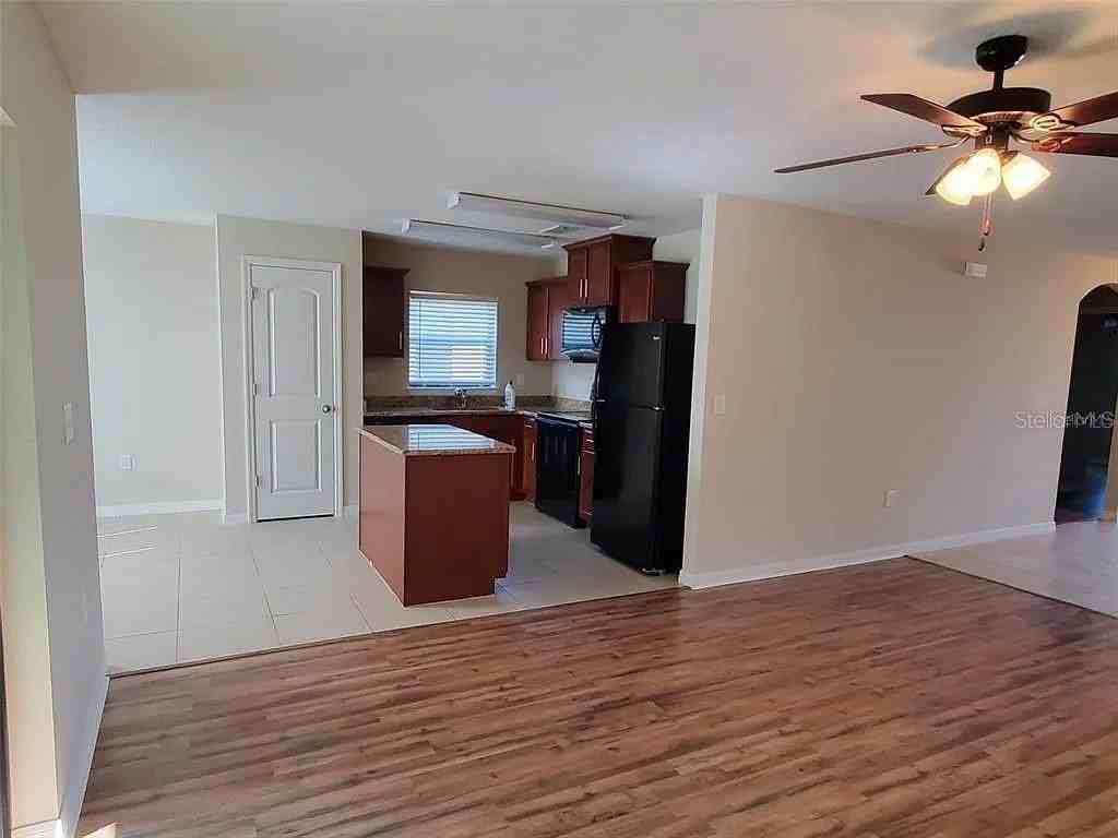 4567 Barbuda Dr - Photo 4 of 11