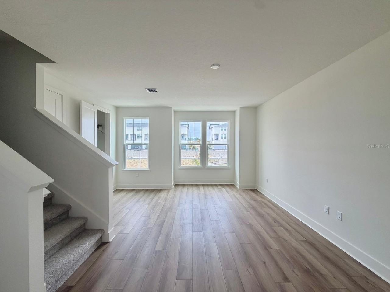 15190 Groveside Rd - Photo 4 of 23