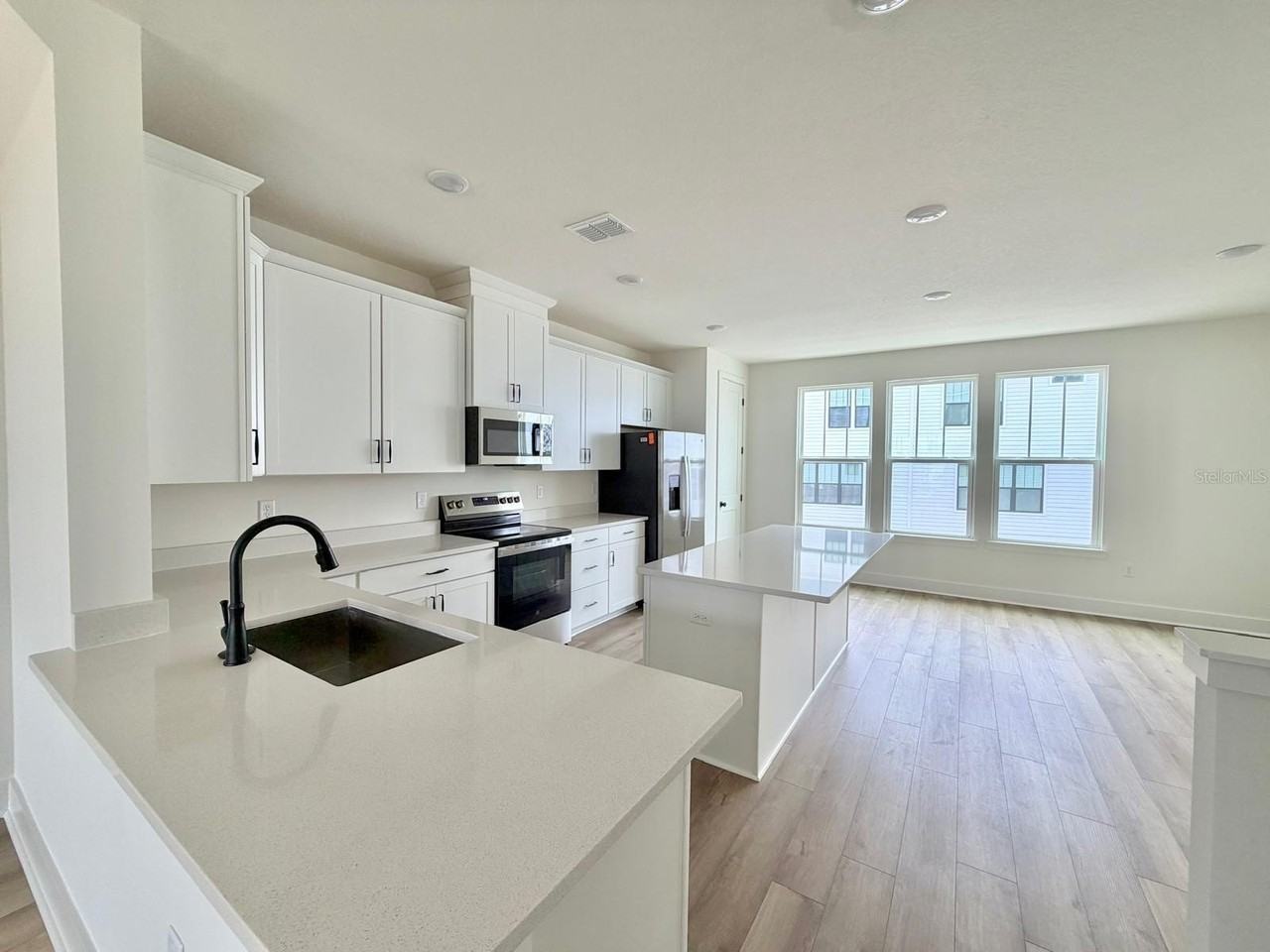 15190 Groveside Rd - Photo 5 of 23
