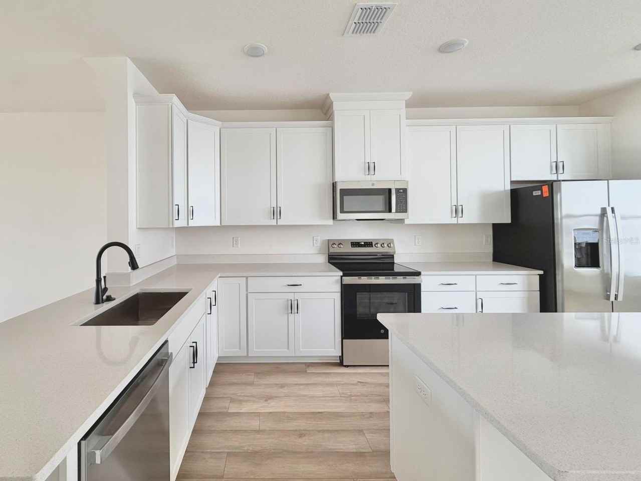 15190 Groveside Rd - Photo 6 of 23