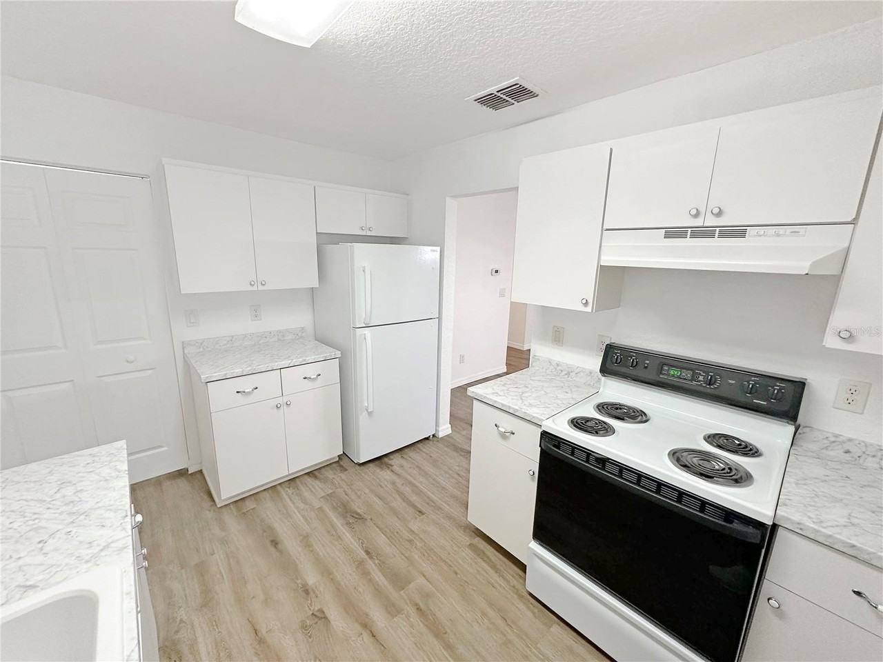 16111 Sw 35th Court Rd #2 - Photo 7 of 14
