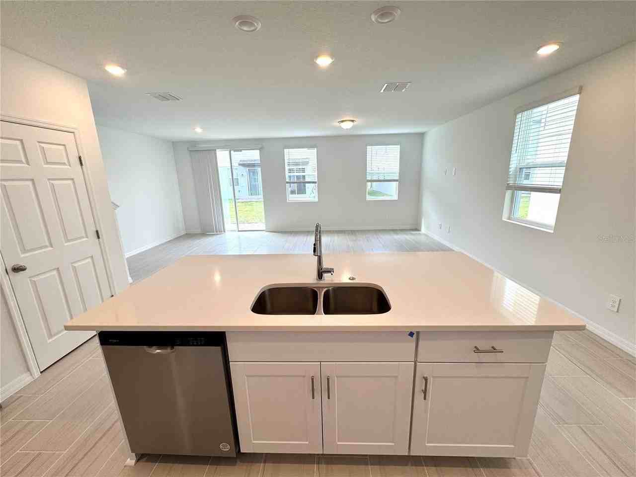 4348 Ranch House Rd - Photo 5 of 50
