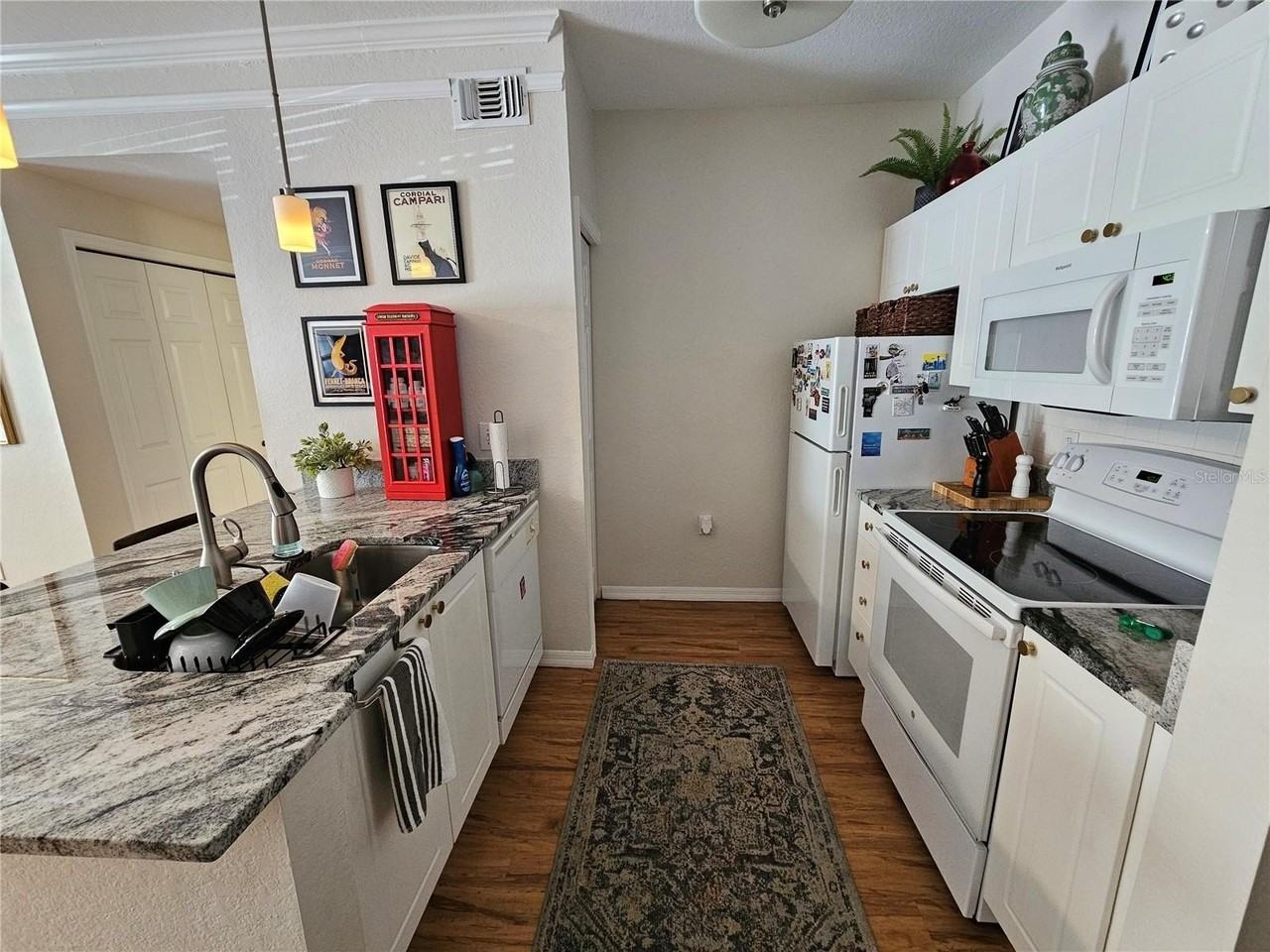 5174 Northridge Rd #209 - Photo 5 of 22
