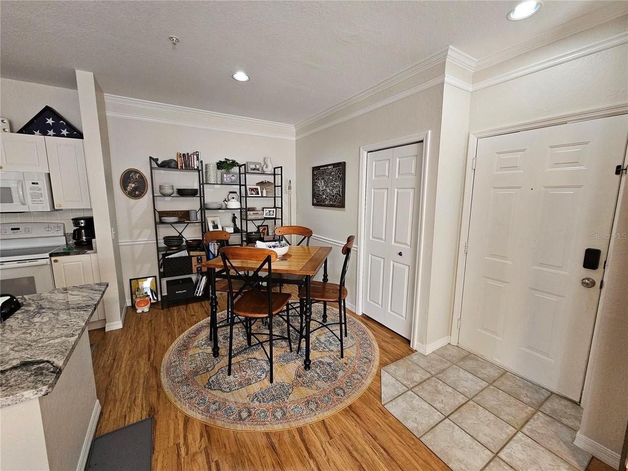 5174 Northridge Rd #209 - Photo 6 of 22