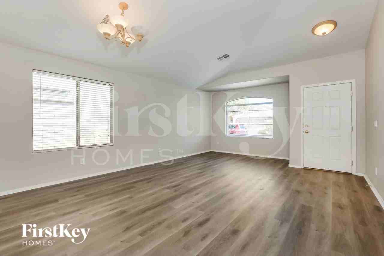 3849 W South Butte Rd - Photo 2 of 19