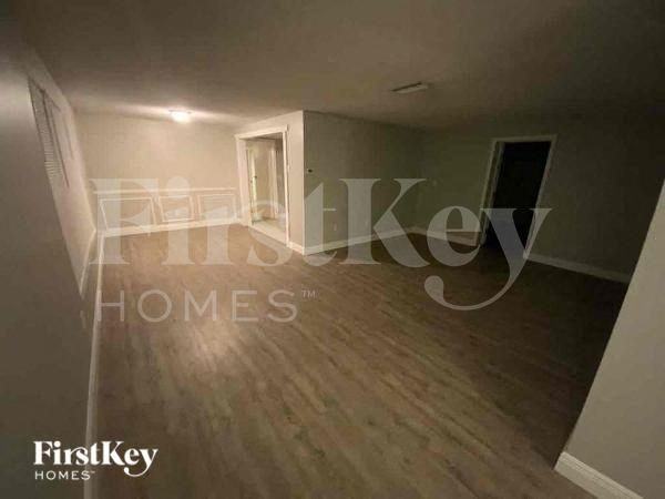3641 Windham Dr - Photo 2 of 15