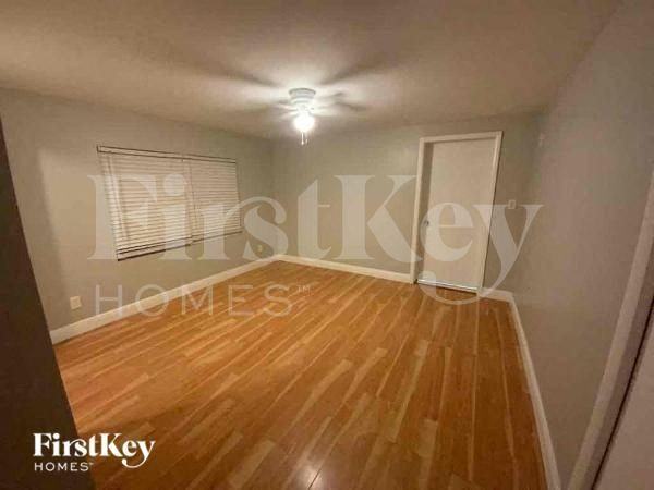 3641 Windham Dr - Photo 6 of 15