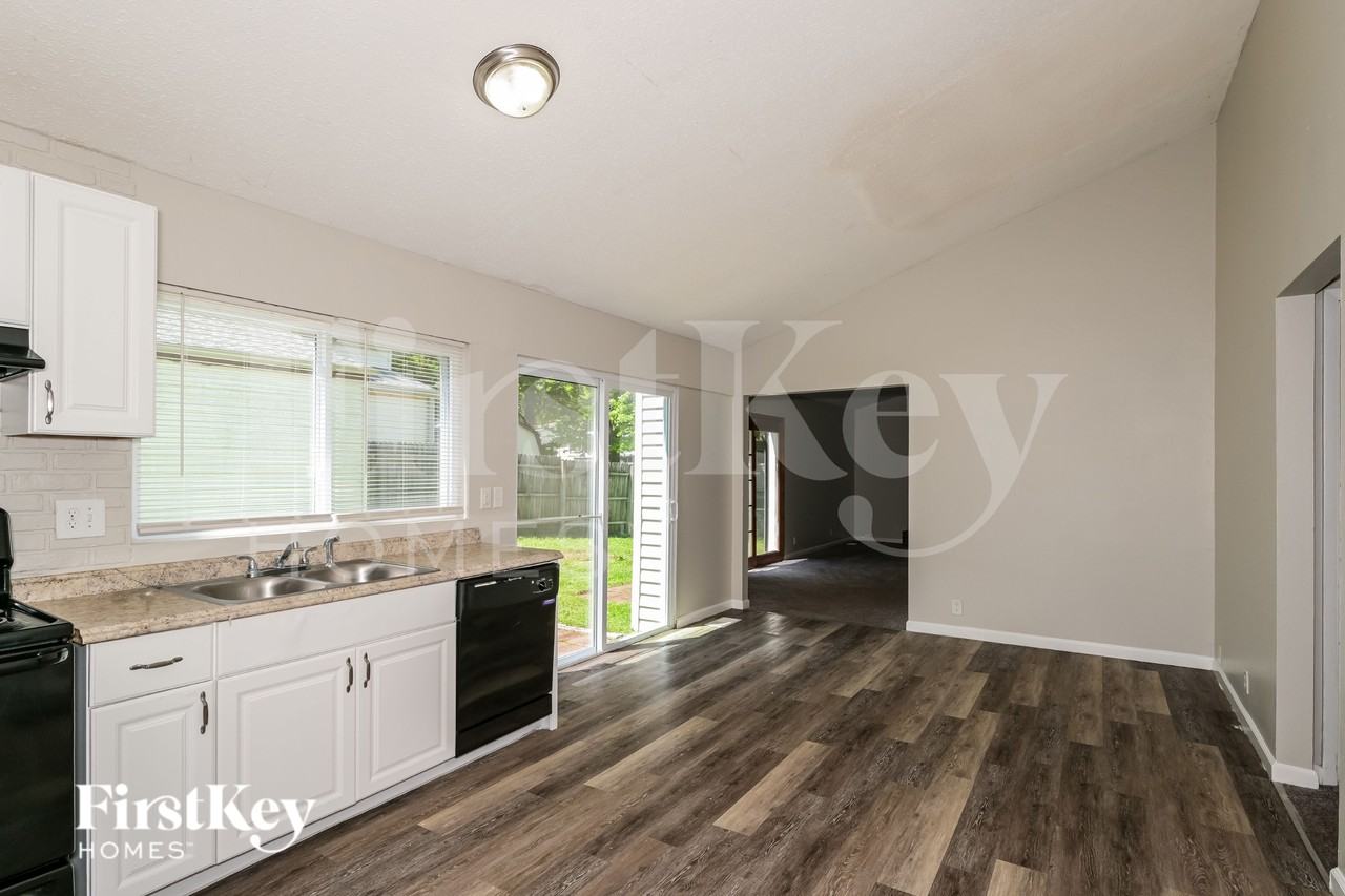 3313 Green Pasture Dr - Photo 7 of 19