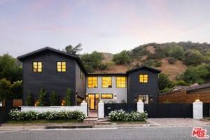featured image of 1937 N Beverly Dr