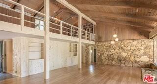 1365 N Wetherly Dr - Photo 4 of 8
