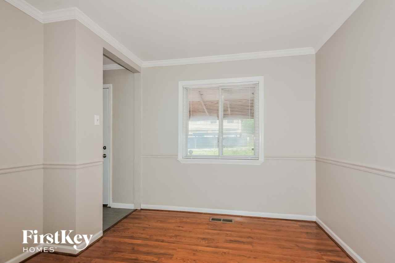 3245 Santiago Dr - Photo 5 of 16