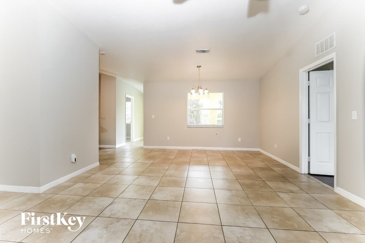 3201 Sw Collings Dr - Photo 5 of 15