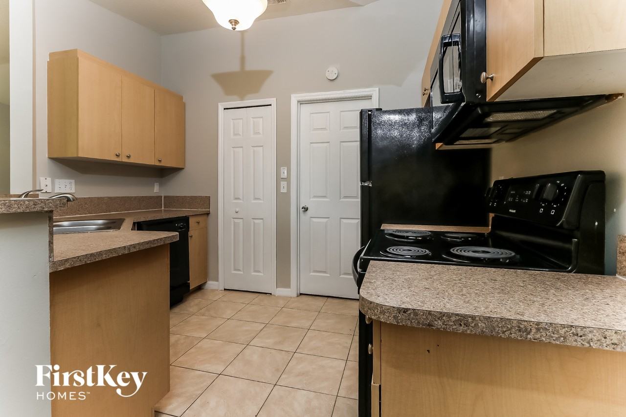 3201 Sw Collings Dr - Photo 6 of 15