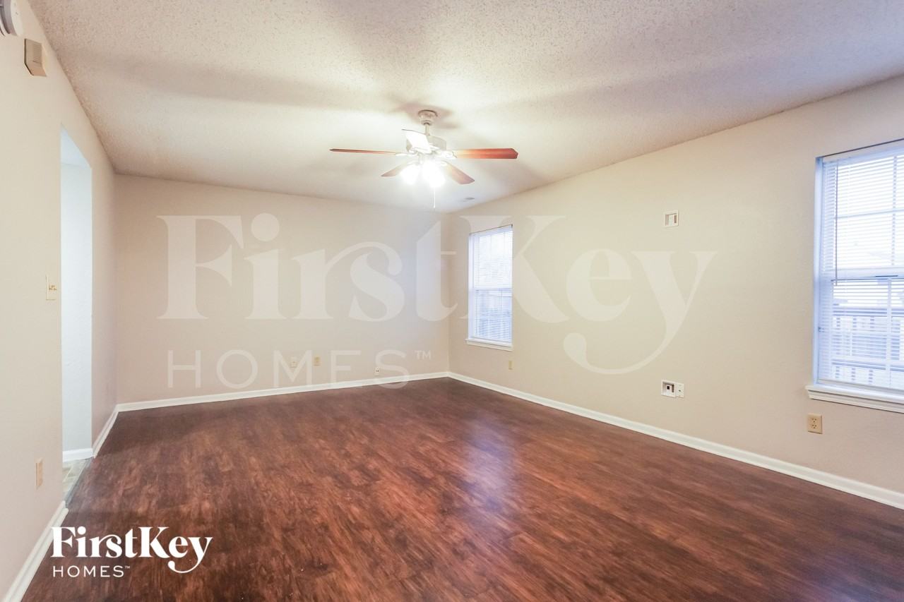 2956 Driving Wind Way - Photo 5 of 18
