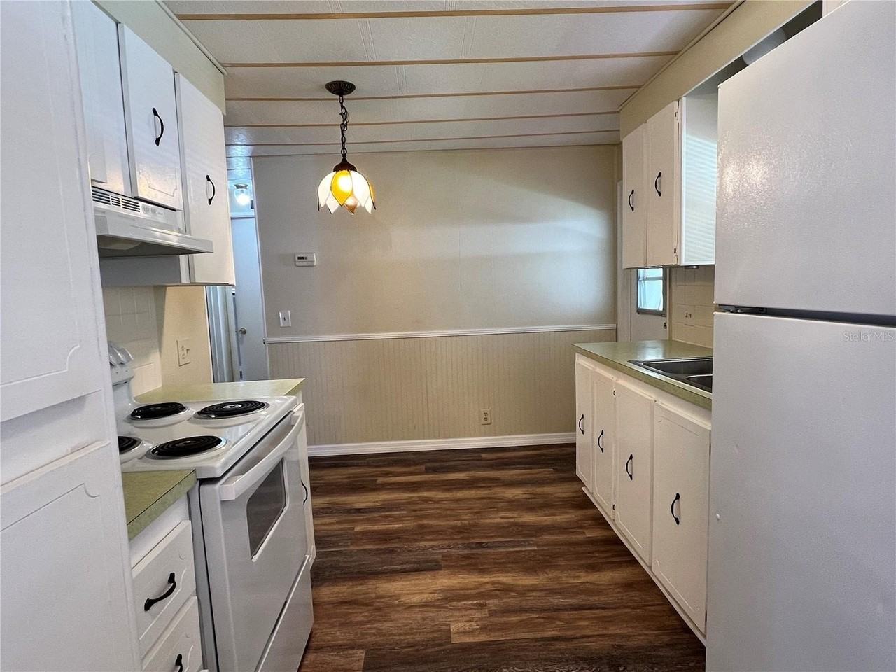 36 Magnolia Ct #4 - Photo 4 of 21