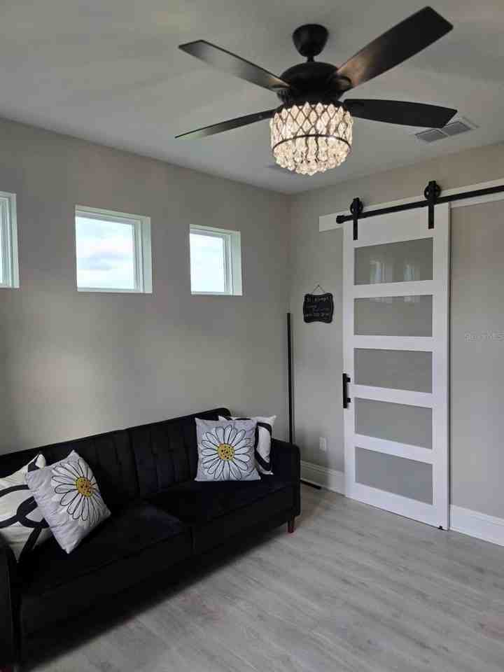 7520 Greenheart Ct - Photo 4 of 38