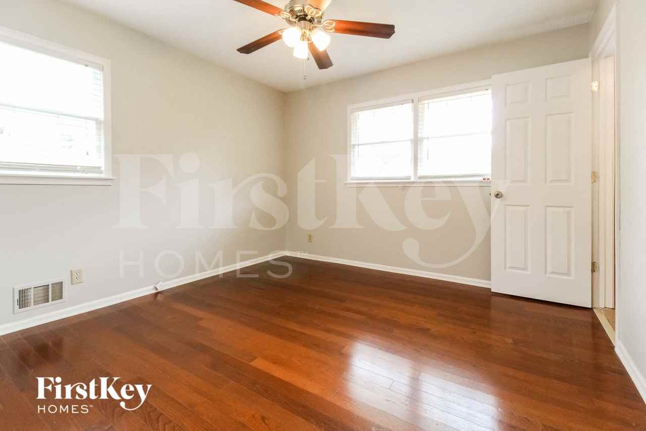 2256 Street Deville - Photo 7 of 15