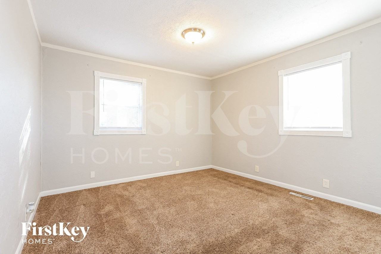 203 Caddy Ave - Photo 7 of 14