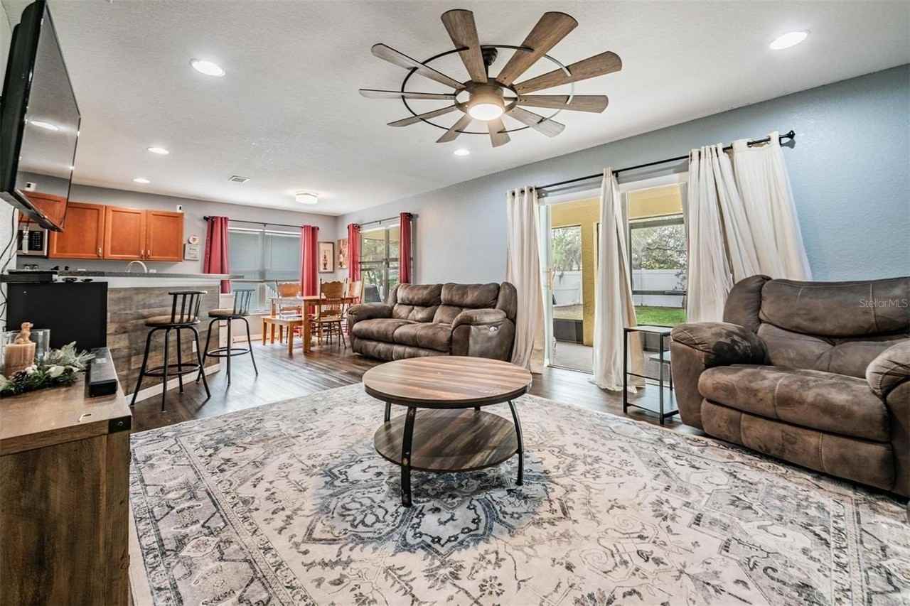 11367 Cocoa Beach Dr - Photo 4 of 21