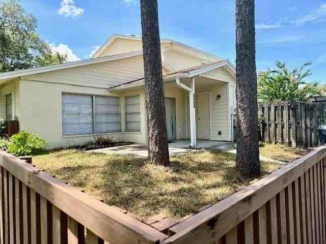 14607 Pine Glen Cir - Photo 2 of 17