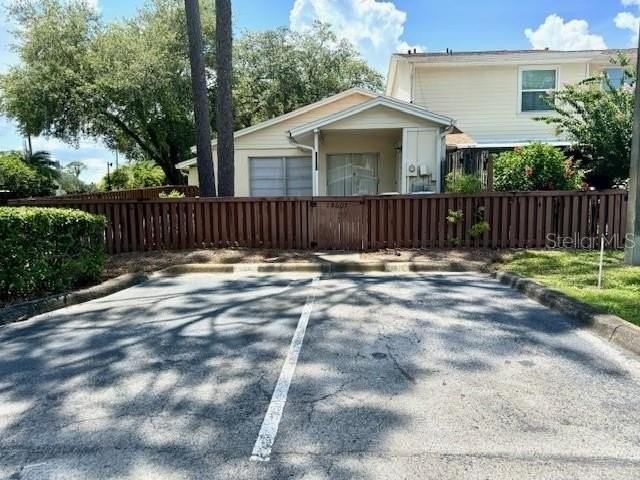 14607 Pine Glen Cir - Photo 4 of 17