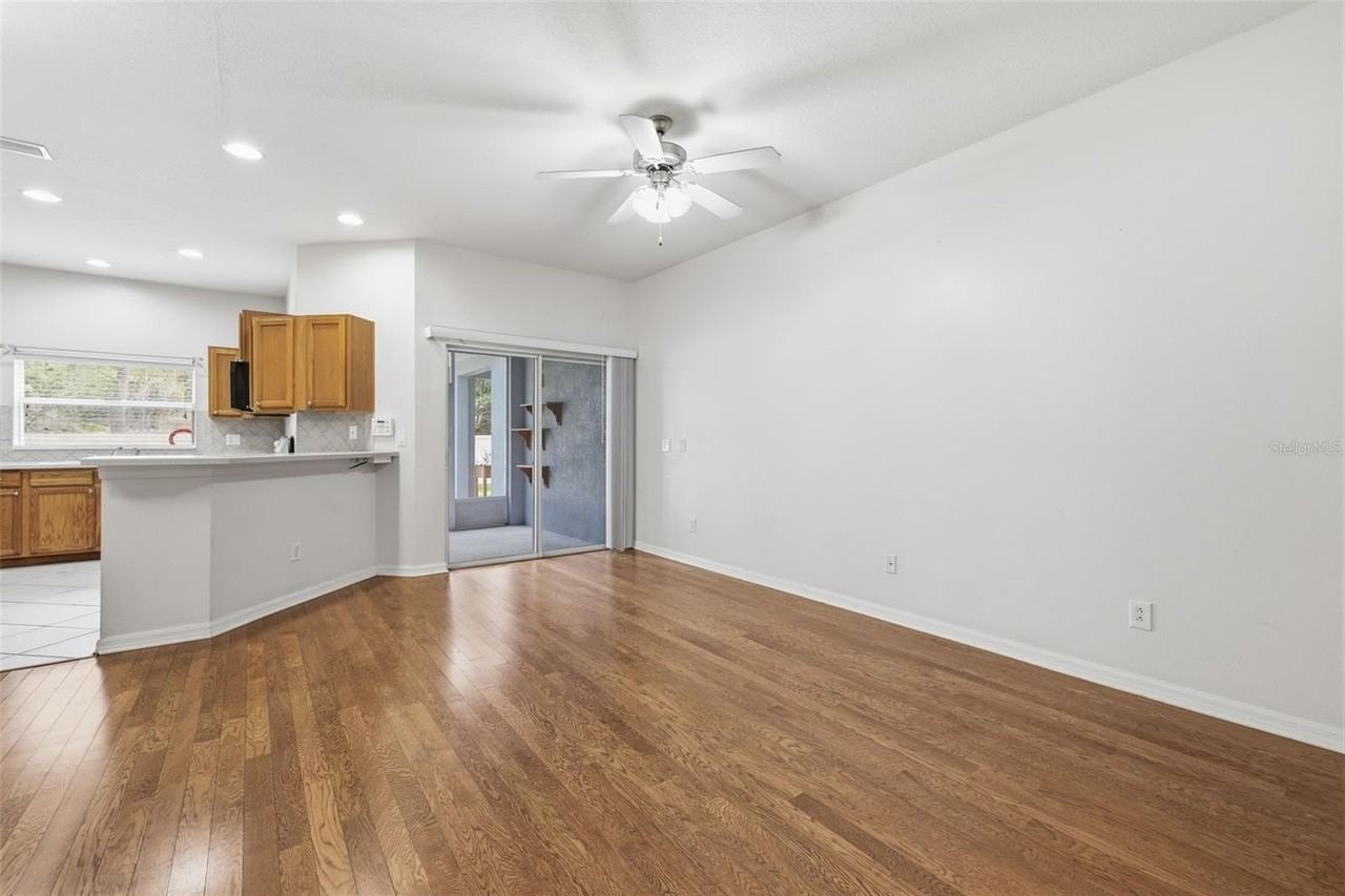 4423 Amberly Oaks Ct - Photo 4 of 25