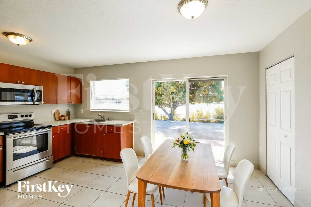 19420 Nw 32nd Ave - Photo 6 of 19