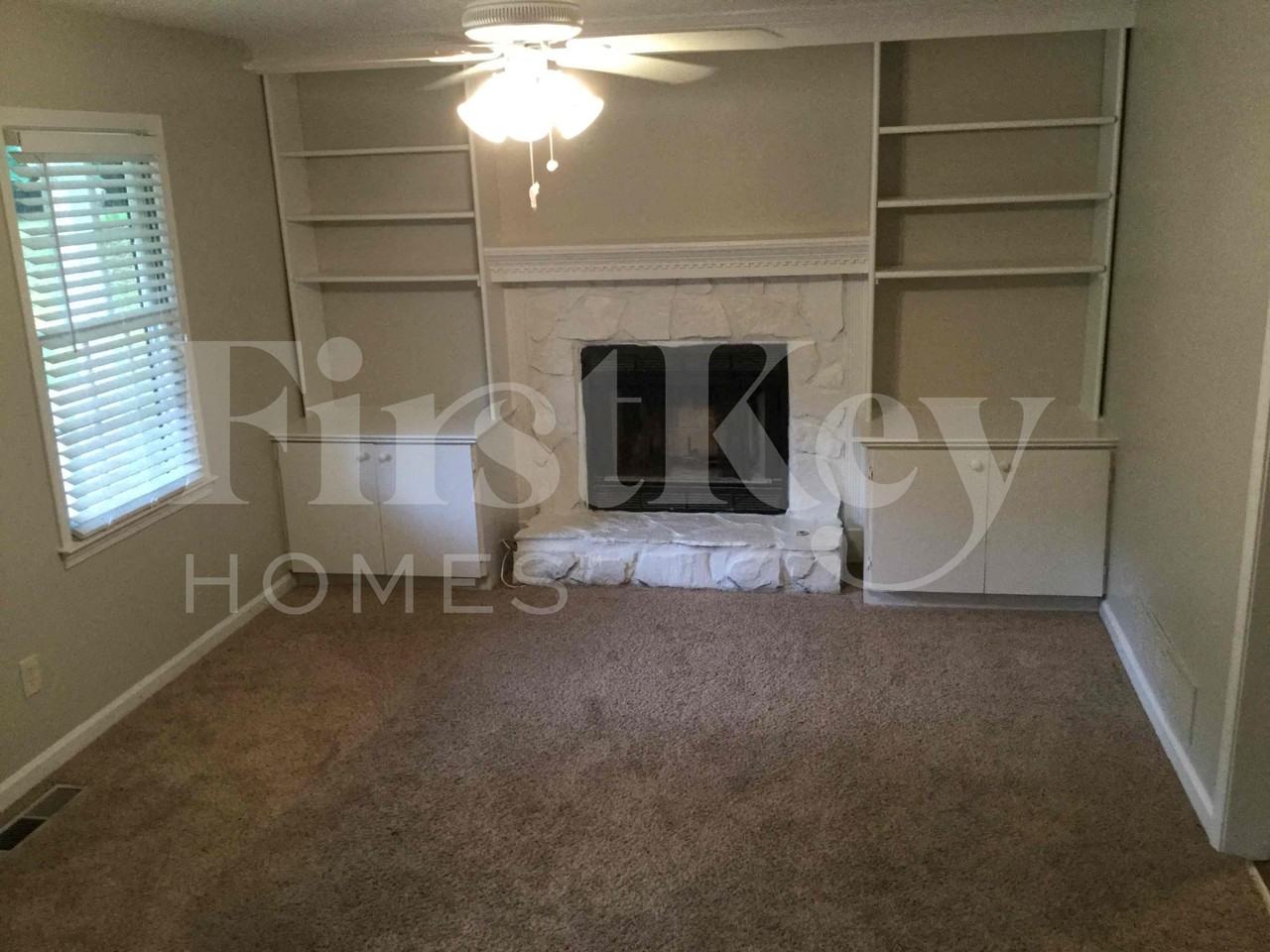 1775 Independence Dr - Photo 2 of 15