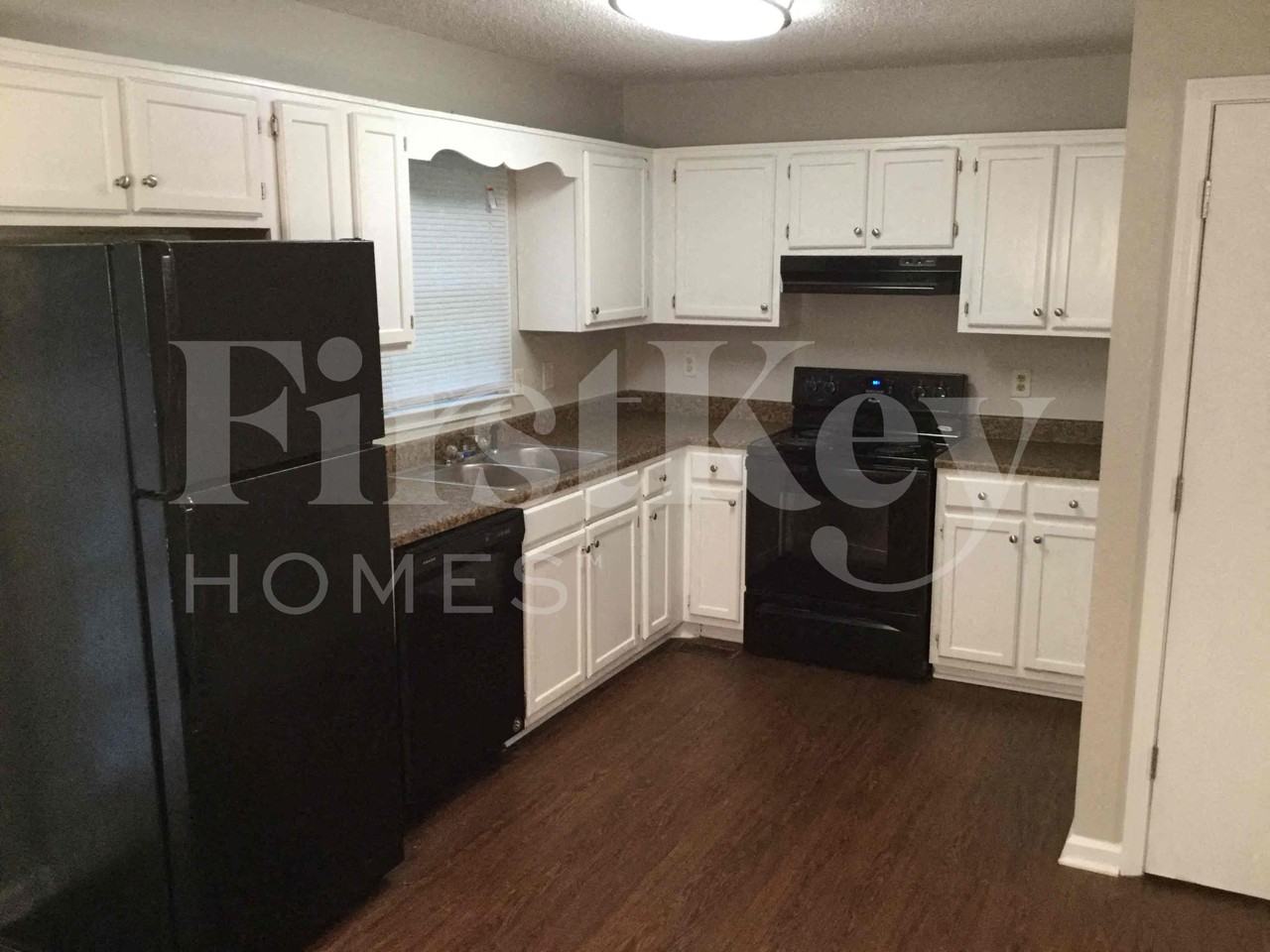 1775 Independence Dr - Photo 3 of 15