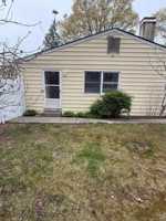 featured image of 5 Whitney Ln