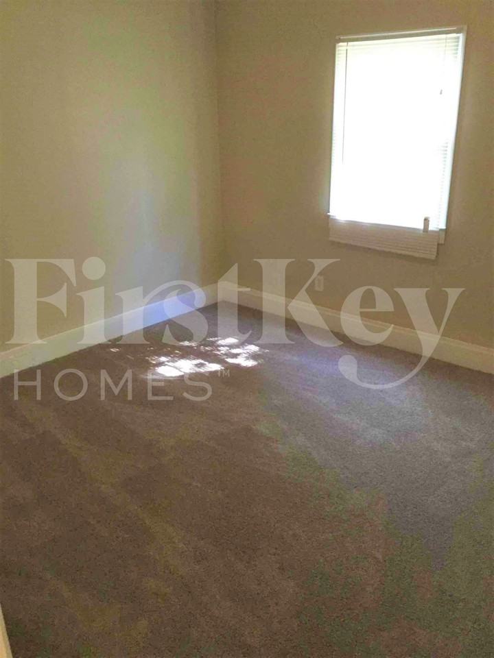 1630 Liberty Vly - Photo 5 of 13
