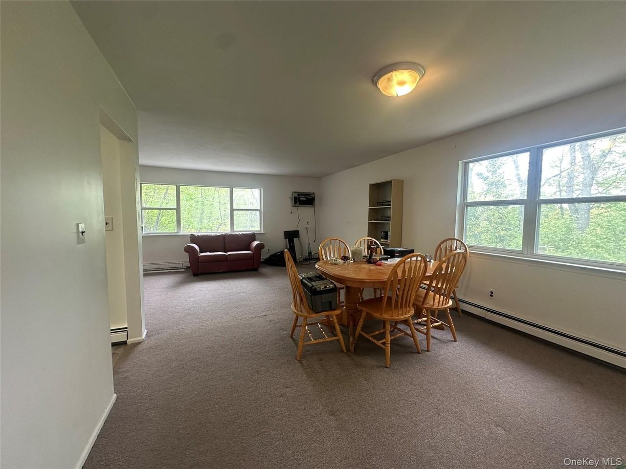 45 Hammond Rd - Photo 3 of 10