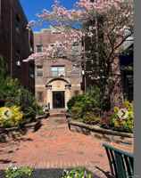 featured image of 7 Bond St #3J