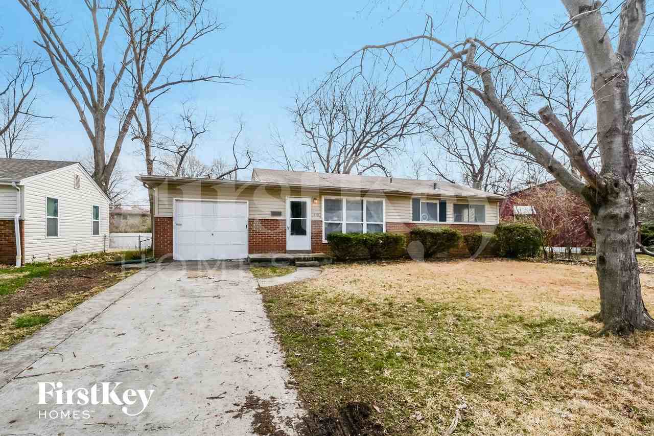 130 Capri Dr - Photo 2 of 15