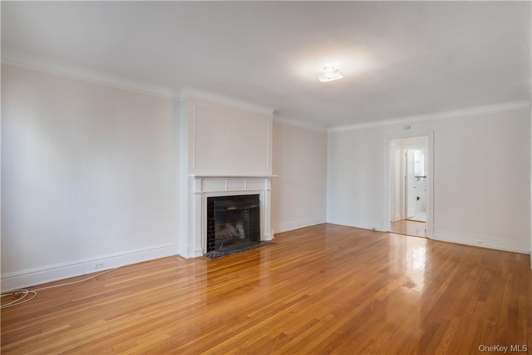 250 Martine Ave #4E - Photo 4 of 20