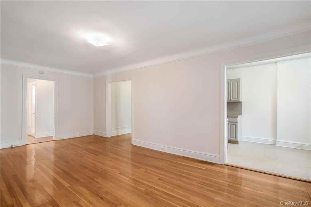 250 Martine Ave #4E - Photo 5 of 20