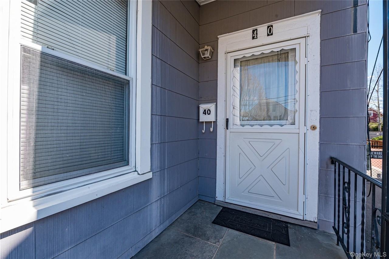 40 Bayside Ave - Photo 2 of 15