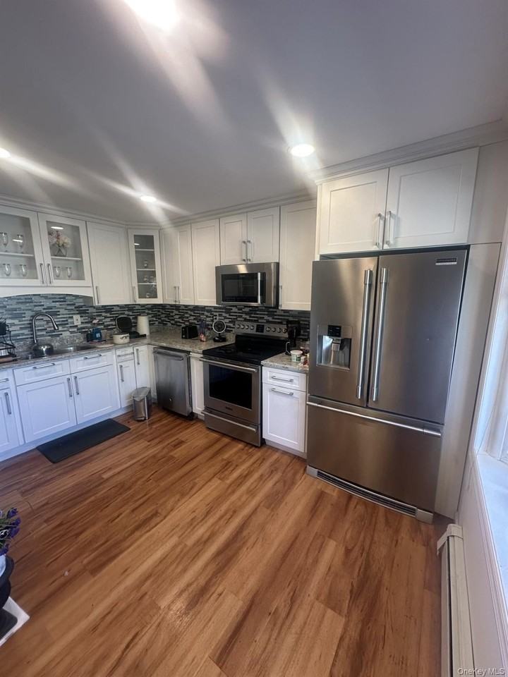 1 Hamlet Rd - Photo 7 of 26