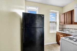 featured image of 1129 E 221st St #3