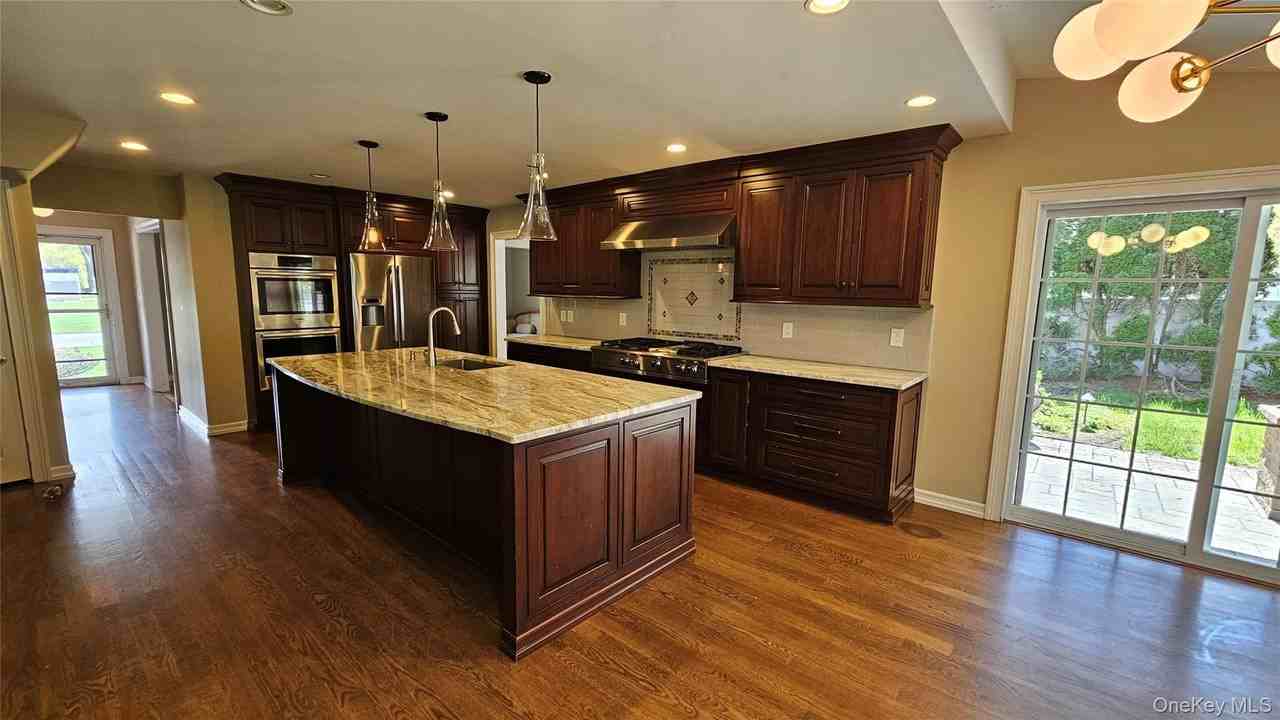 72 Schriever Ln - Photo 7 of 26