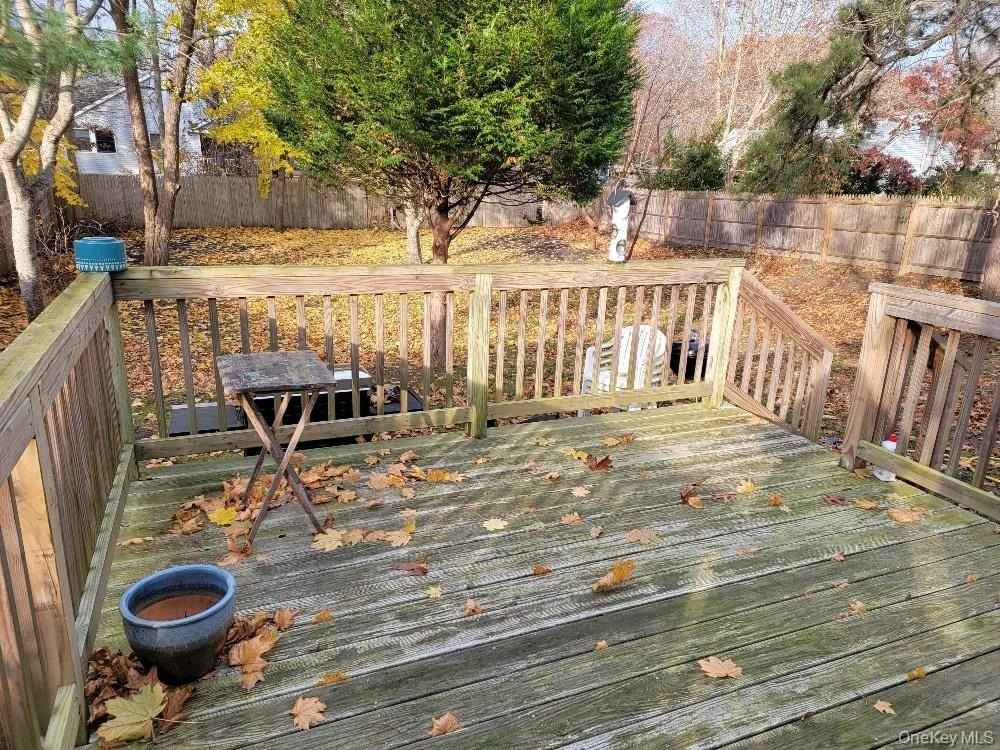 150 Ponquogue Ave - Photo 6 of 18