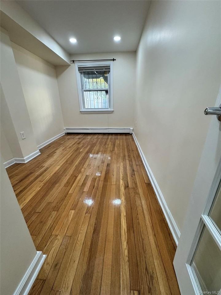 1481 Needham Ave - Photo 4 of 5