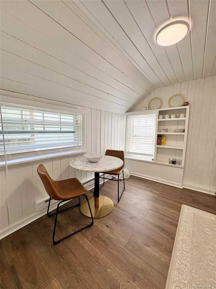 134B Montauk Hwy - Photo 7 of 18