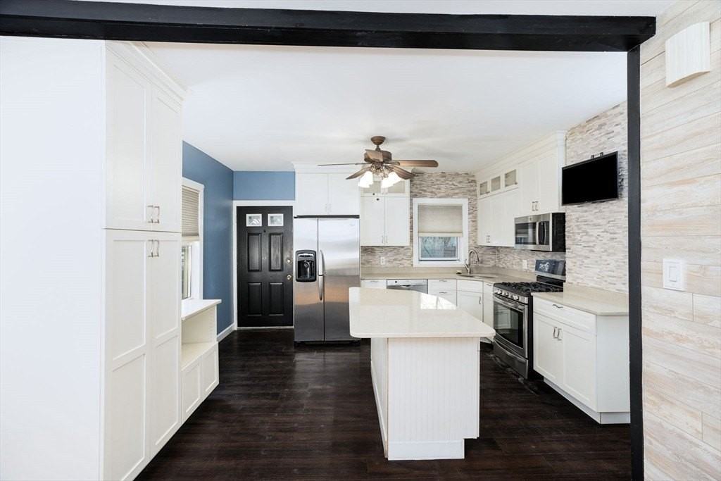 86 Glover Ave #86 - Photo 5 of 25