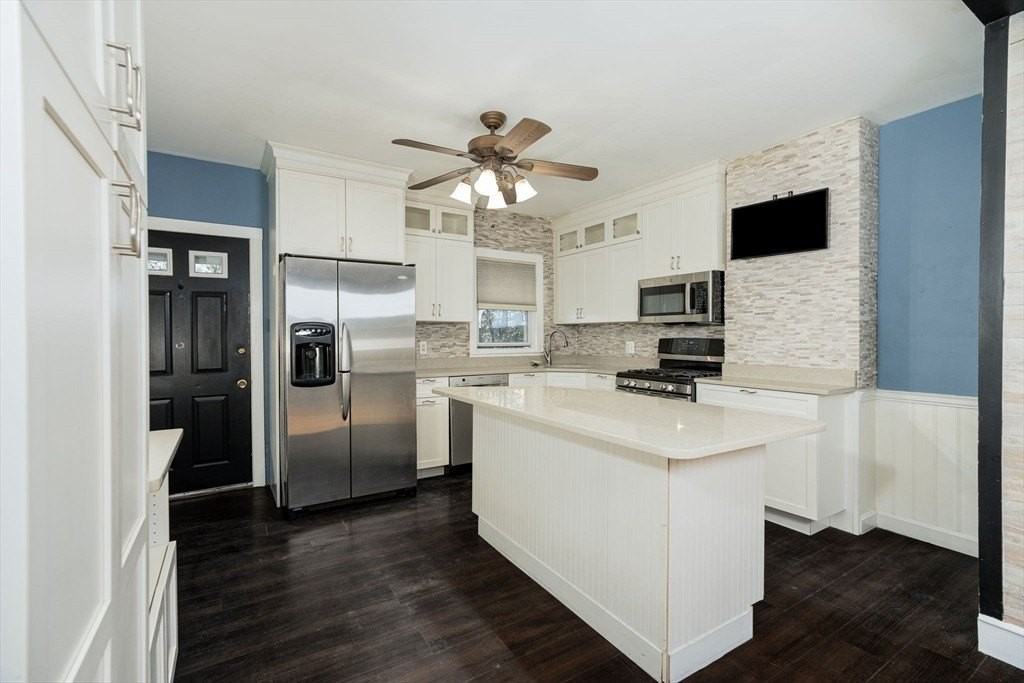 86 Glover Ave #86 - Photo 6 of 25
