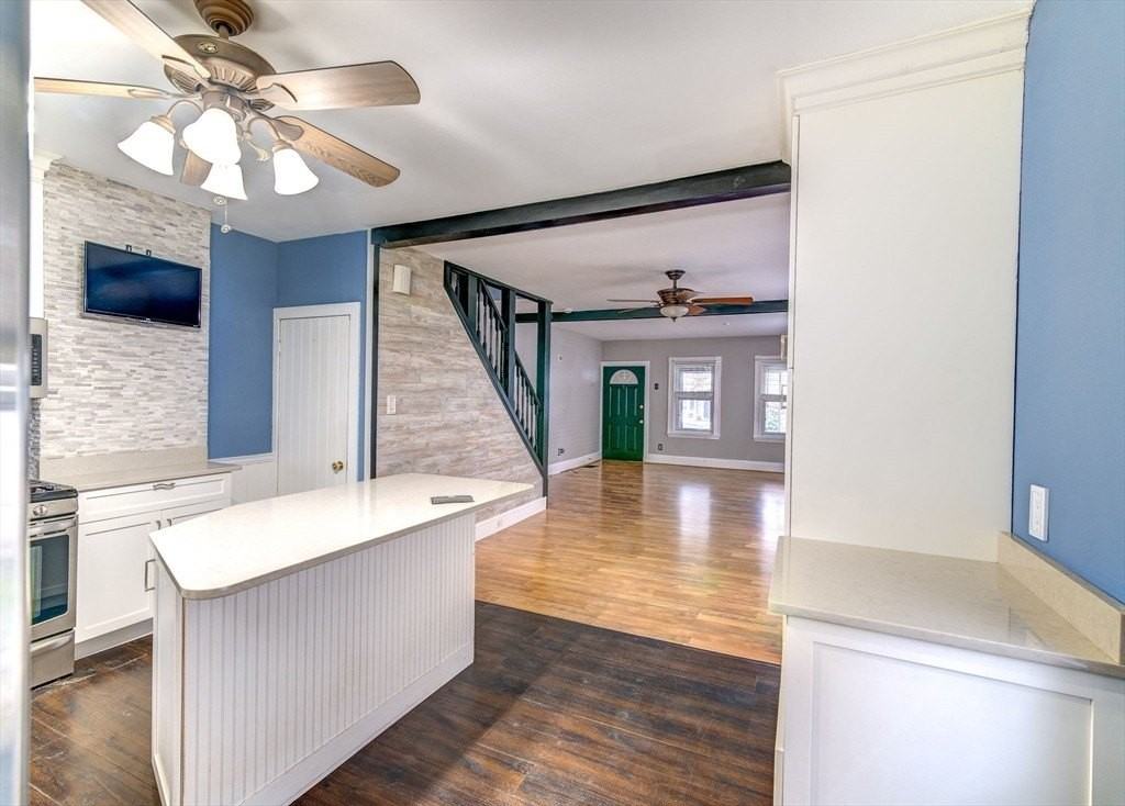 86 Glover Ave #86 - Photo 7 of 25