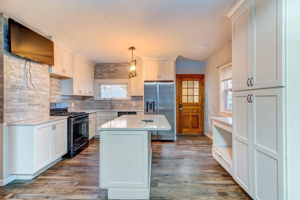 88 Glover Ave #88 - Photo 7 of 29