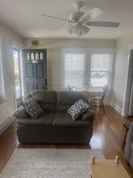 featured image of 727 REAR Main St #1